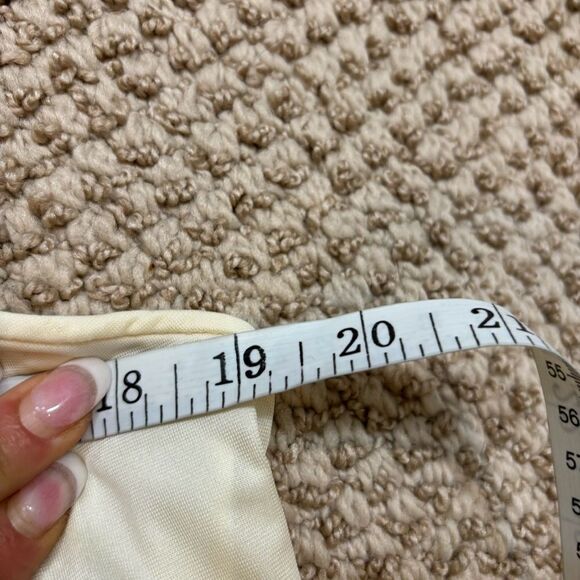 Ladies Vintage 60/70’s Lorraine Brand Yellow Ribbon and Lace Detail Slip Medium - Picture 9 of 10